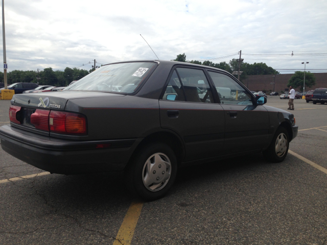 Mazda Protege 1994 photo 2