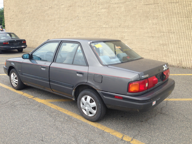 Mazda Protege 1994 photo 3