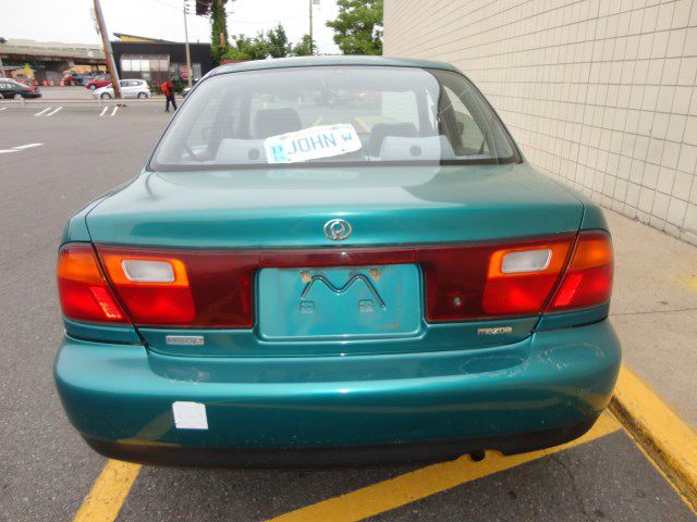 Mazda Protege 1996 photo 2