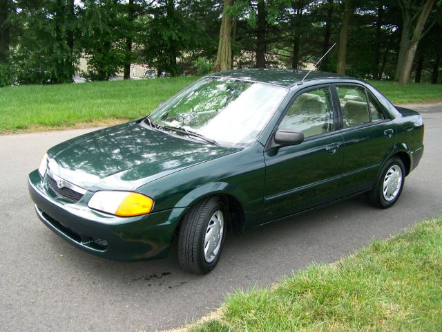 Mazda Protege 1999 photo 4