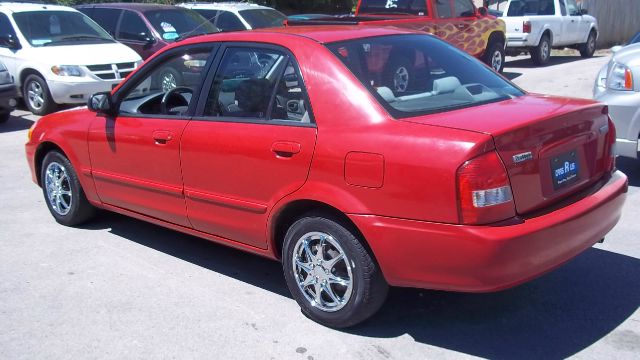 Mazda Protege 1999 photo 2