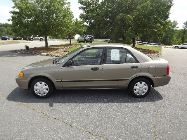 Mazda Protege 1999 photo 1