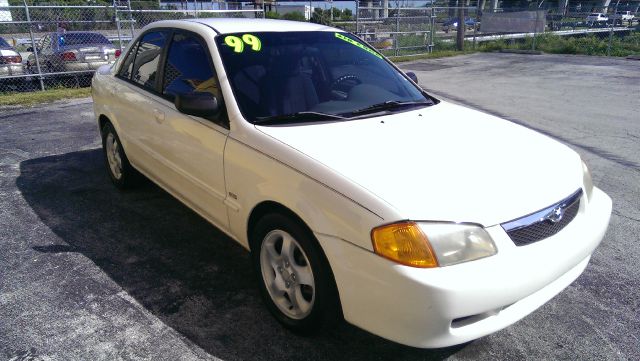 Mazda Protege 1999 photo 3