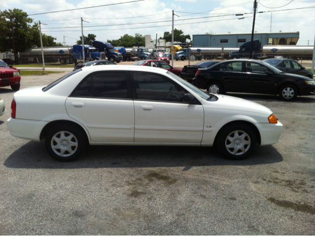 Mazda Protege 1999 photo 1