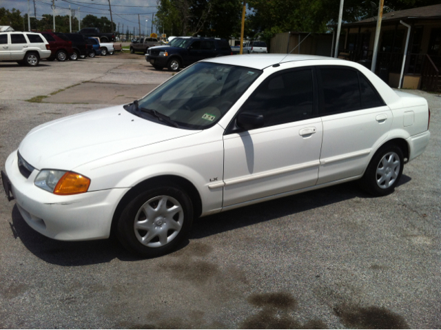 Mazda Protege 1999 photo 2