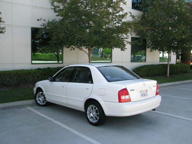 Mazda Protege 2000 photo 22