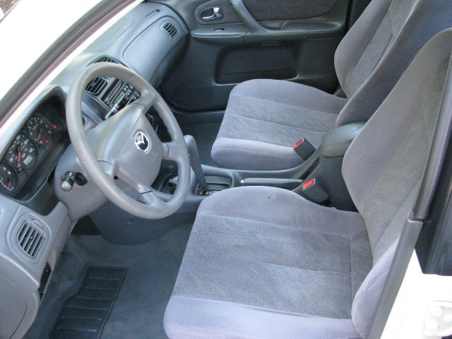 Mazda Protege 2000 photo 8