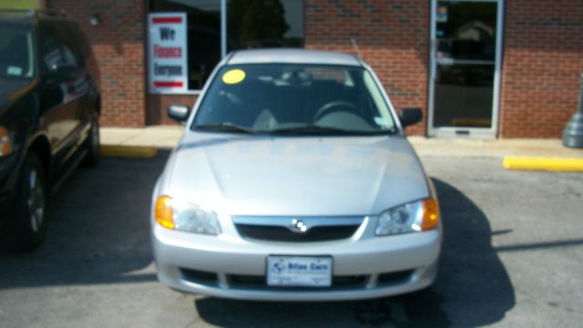 Mazda Protege 2000 photo 2