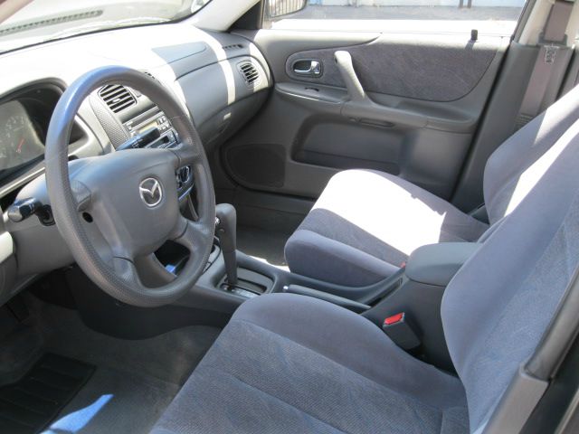 Mazda Protege 2000 photo 1