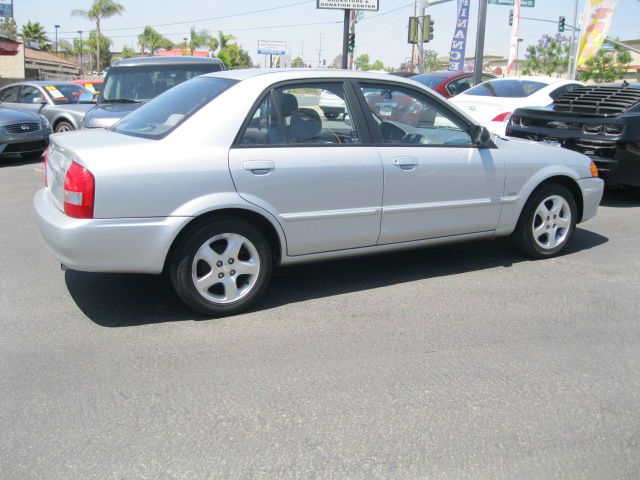 Mazda Protege 2000 photo 4