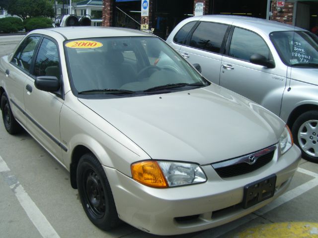 Mazda Protege 2000 photo 2