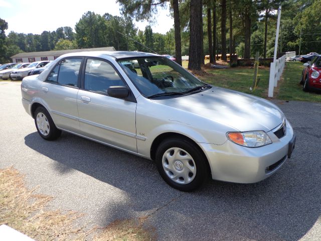 Mazda Protege 2001 photo 1