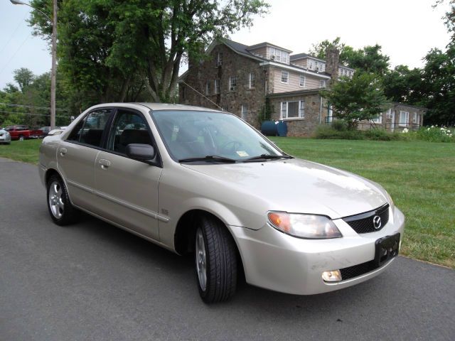 Mazda Protege 2001 photo 1