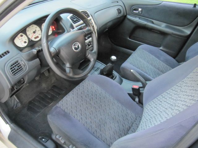 Mazda Protege 2001 photo 14