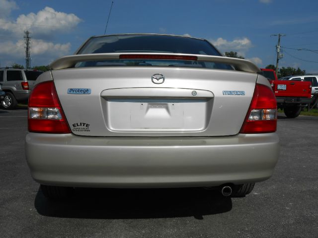 Mazda Protege 2001 photo 3