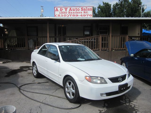 Mazda Protege 2001 photo 3