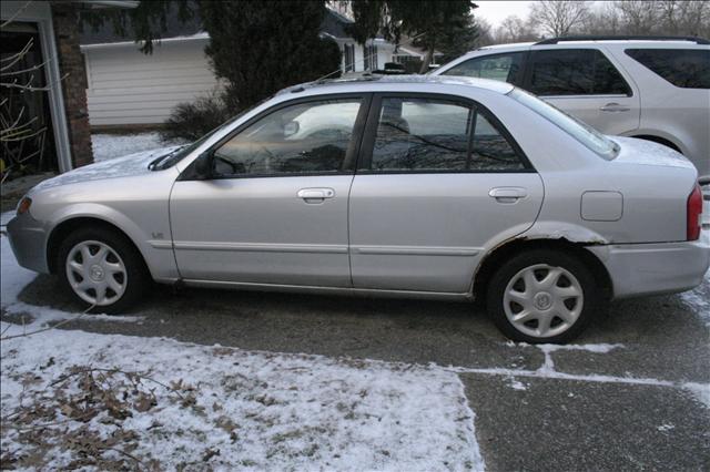 Mazda Protege 2001 photo 1