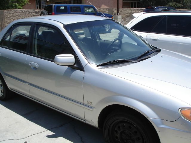 Mazda Protege 2001 photo 1