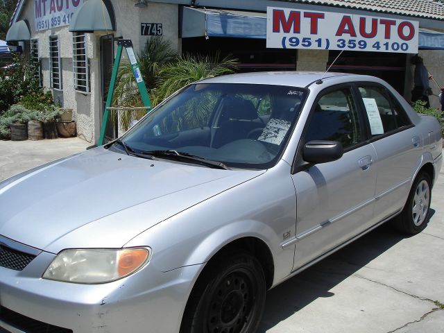 Mazda Protege 2001 photo 2