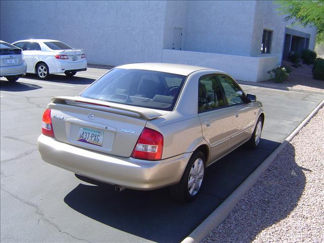 Mazda Protege 2002 photo 2