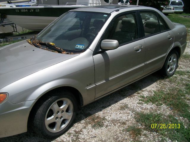 Mazda Protege 2002 photo 4