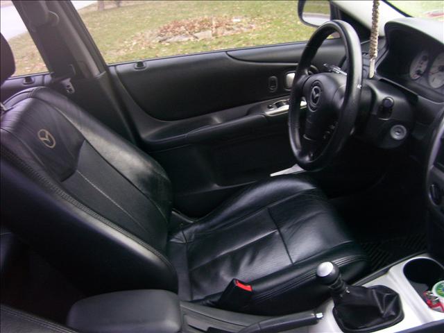 Mazda Protege 2002 photo 5