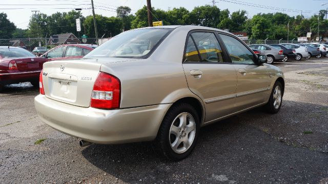 Mazda Protege 2002 photo 2