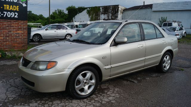 Mazda Protege 2002 photo 4