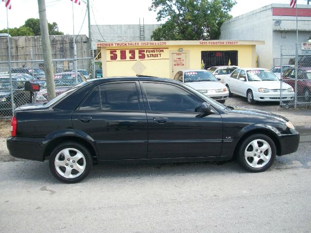 Mazda Protege 2002 photo 4