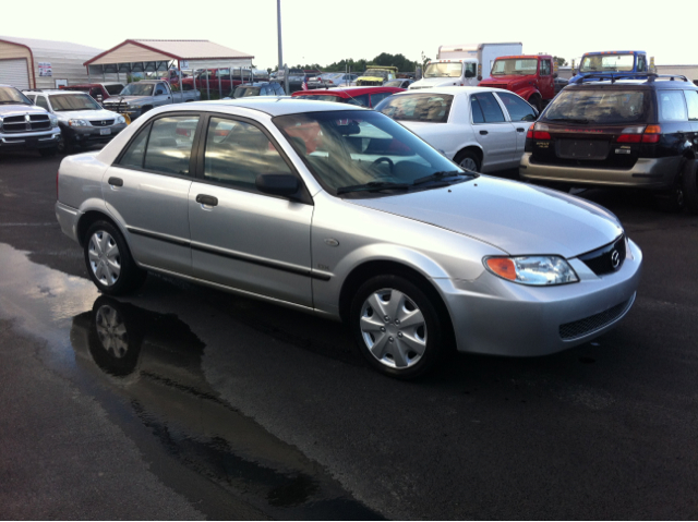 Mazda Protege 2003 photo 4