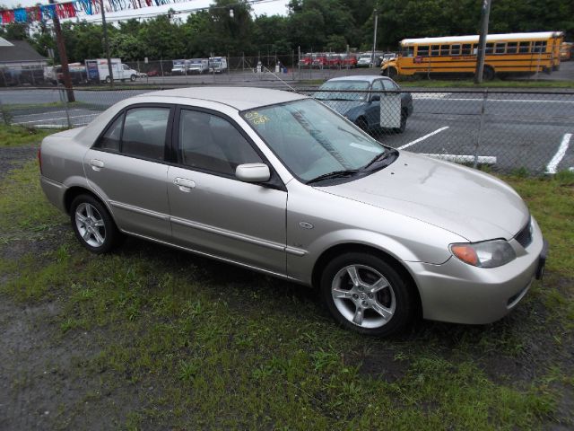 Mazda Protege 2003 photo 4