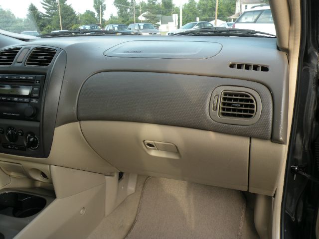 Mazda Protege 2003 photo 5