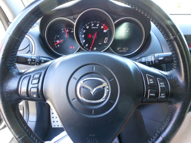 Mazda RX-8 2004 photo 2