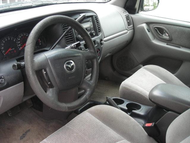 Mazda Tribute 2001 photo 3