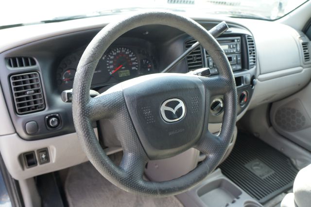 Mazda Tribute 2001 photo 3