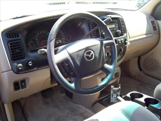 Mazda Tribute 2002 photo 2