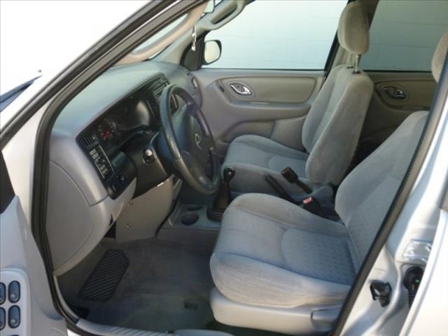 Mazda Tribute 2002 photo 1