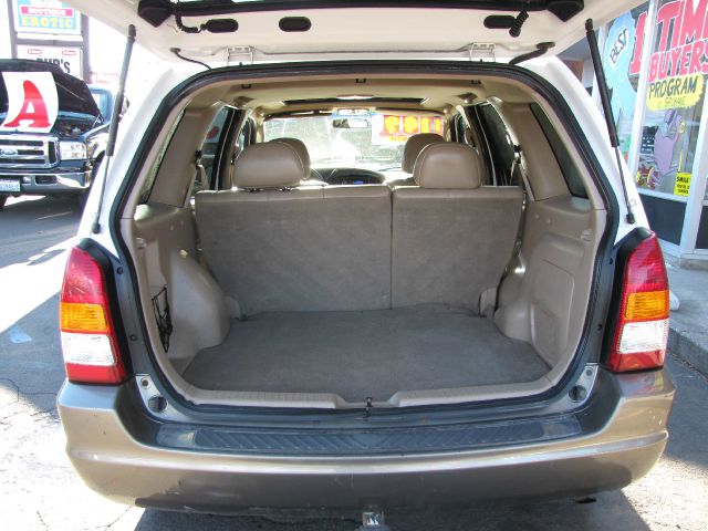 Mazda Tribute 2002 photo 4