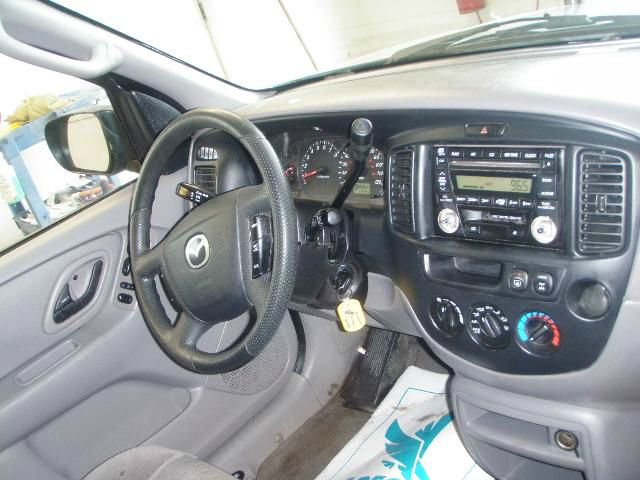 Mazda Tribute 2002 photo 3