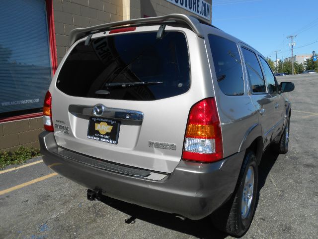 Mazda Tribute 2002 photo 2