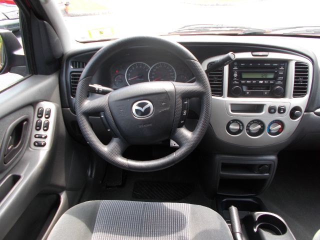 Mazda Tribute 2003 photo 16