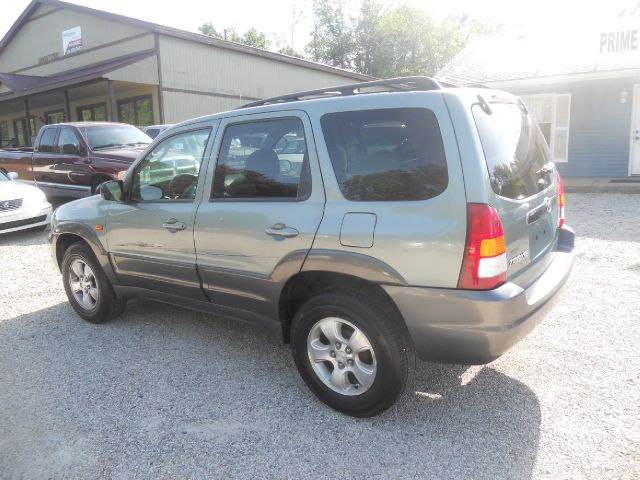 Mazda Tribute 2003 photo 2