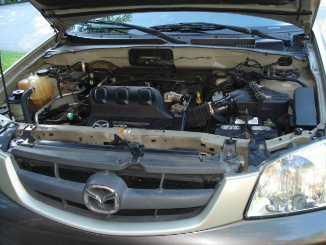 Mazda Tribute 2003 photo 3