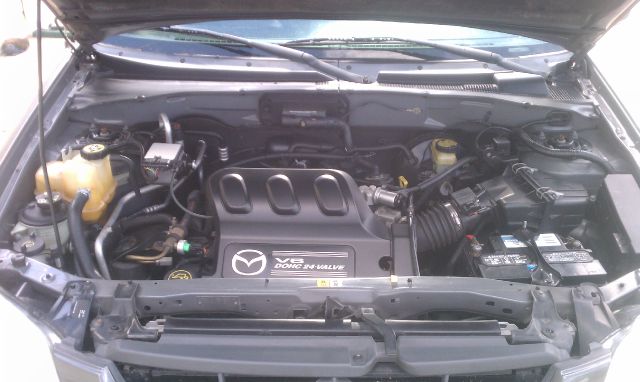 Mazda Tribute 2003 photo 3