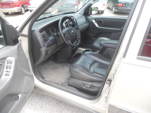 Mazda Tribute 2003 photo 17