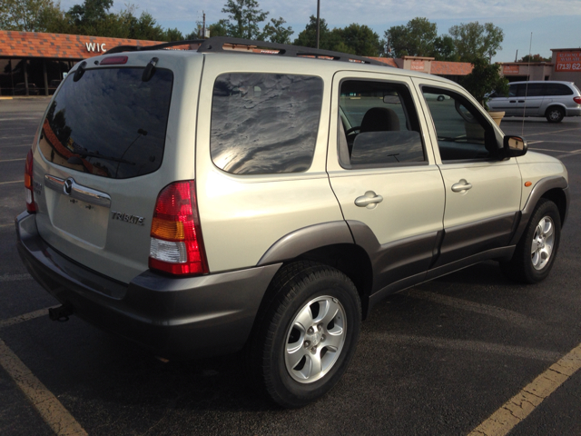 Mazda Tribute 2003 photo 2