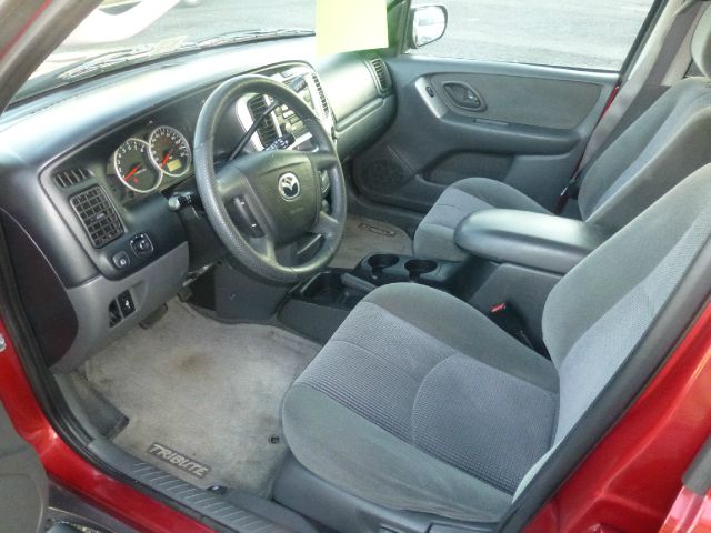 Mazda Tribute 2003 photo 2