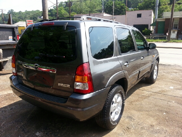 Mazda Tribute 2004 photo 2