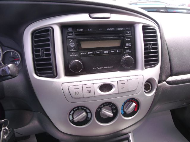 Mazda Tribute 2005 photo 6