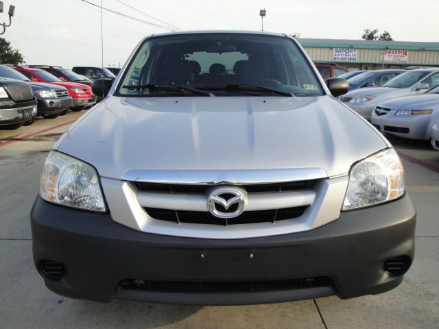 Mazda Tribute 2005 photo 2